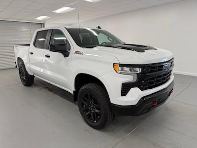 New 2026 Chevrolet Silverado 1500 LT Crew Cab for sale #TC021465 - photo 1