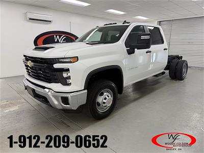 2025 Chevrolet Silverado 3500 Crew Cab DRW 4WD Cab Chassis for sale #TC070358 - photo 1