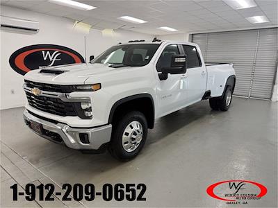 New 2025 Chevrolet Silverado 3500 LT Crew Cab 4WD Pickup for sale #TC091952 - photo 1