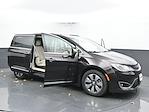 2018 Chrysler Pacifica FWD Minivan for sale #01K420 - photo 44
