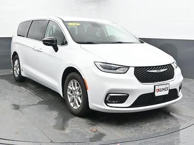 Used 2024 Chrysler Pacifica Touring L Minivan for sale #01P2802 - photo 1