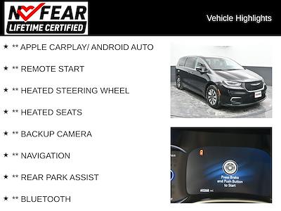Used 2024 Chrysler Pacifica Select Minivan for sale #01P2831 - photo 2