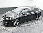 Used 2024 Chrysler Pacifica Select Minivan for sale #01P2831 - photo 34
