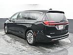 Used 2024 Chrysler Pacifica Select Minivan for sale #01P2831 - photo 9