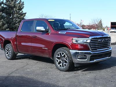 Used 2025 Ram 1500 - photo 1