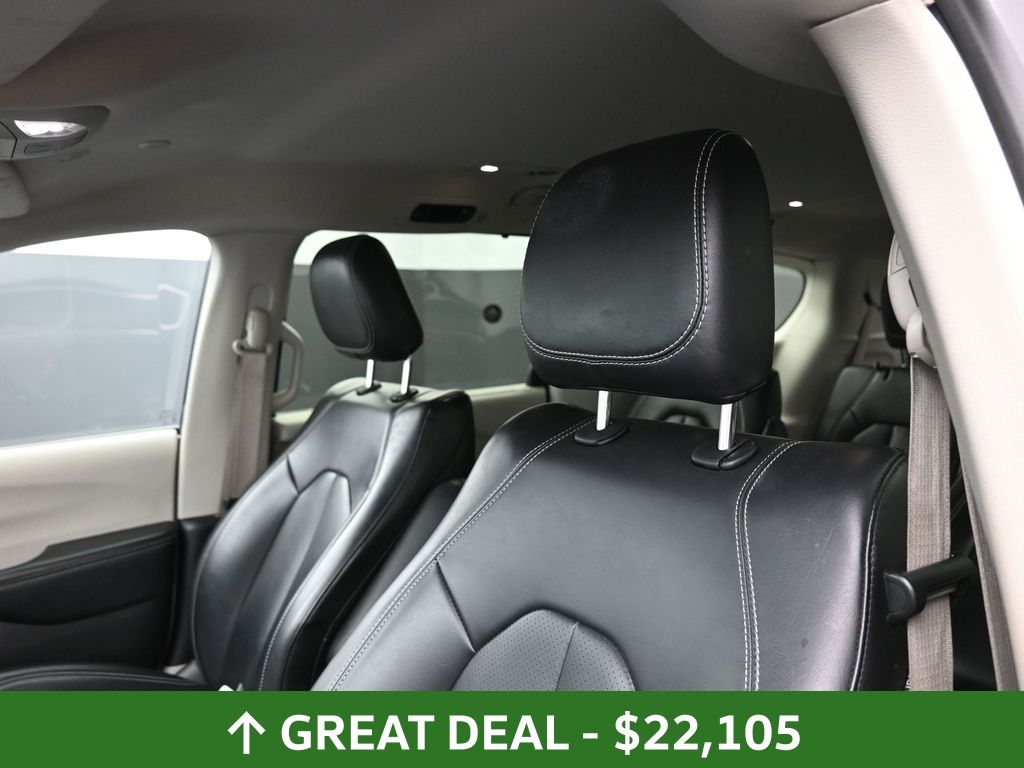 Used 2023 Chrysler Pacifica - photo 21