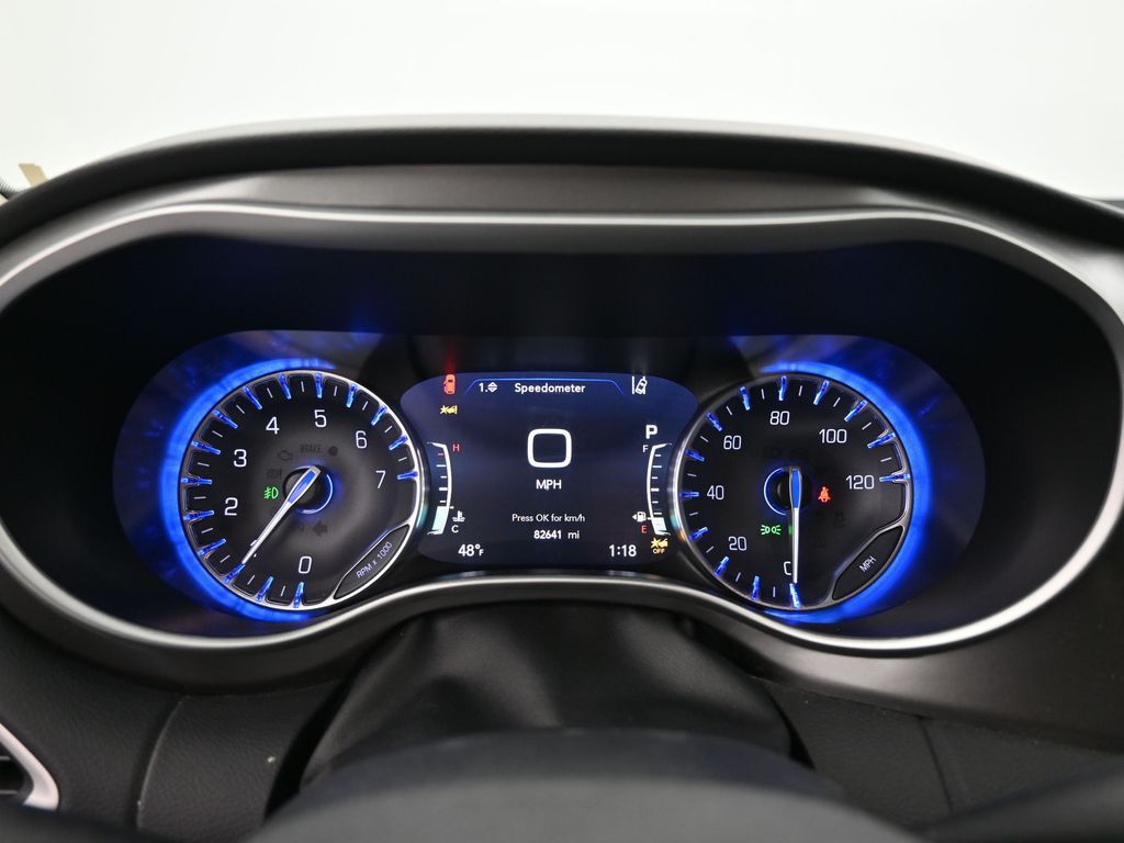 Used 2023 Chrysler Pacifica - photo 27