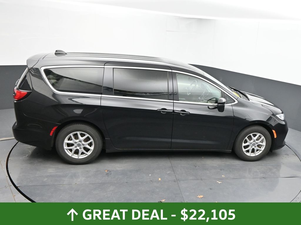 Used 2023 Chrysler Pacifica - photo 37