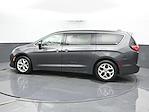 Used 2018 Chrysler Pacifica Touring Plus Minivan thumbnail 8