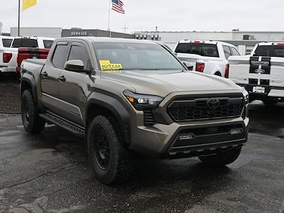 Used 2025 Toyota Tacoma - photo 1