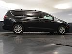 2022 Chrysler Pacifica FWD Minivan for sale #05P1619A - photo 22