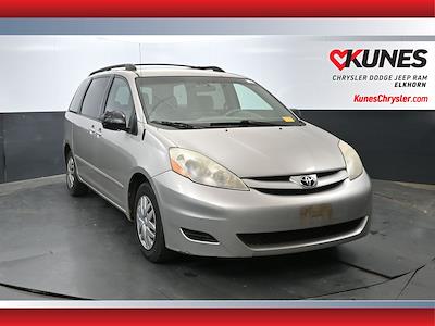 Used 2007 Toyota Sienna LE Minivan for sale #05P1717A - photo 1