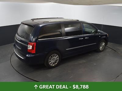 Used 2014 Chrysler Town and Country Minivan for sale #05P1727A - photo 2