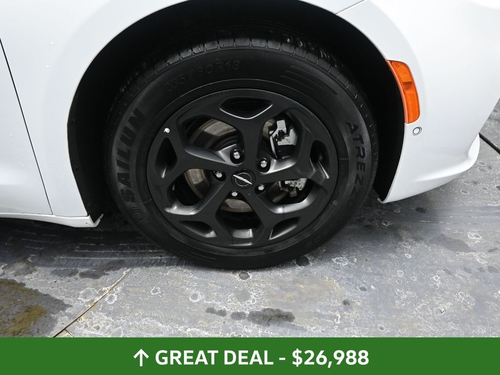 Used 2024 Chrysler Pacifica - photo 21