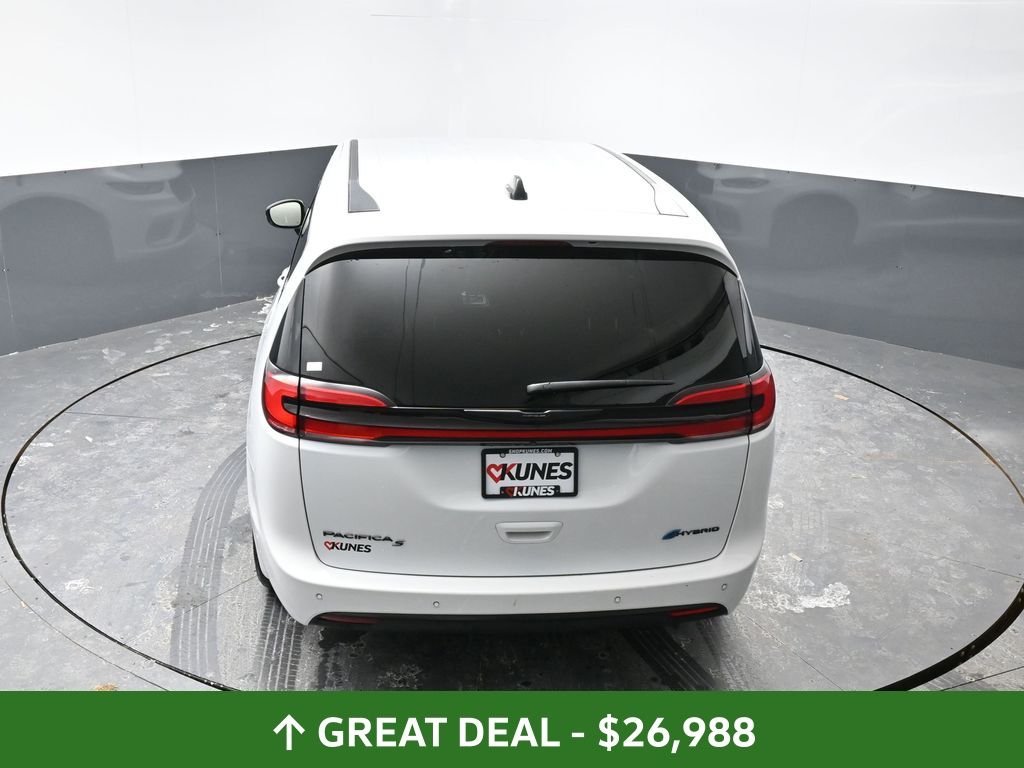 Used 2024 Chrysler Pacifica - photo 49