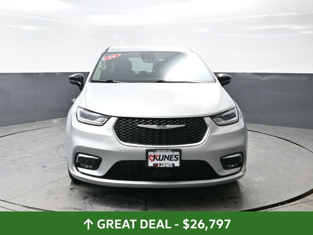 Used 2024 Chrysler Pacifica - photo 17