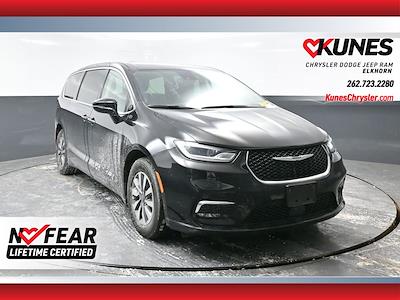 2024 Chrysler Pacifica FWD Minivan for sale #05P2024 - photo 1