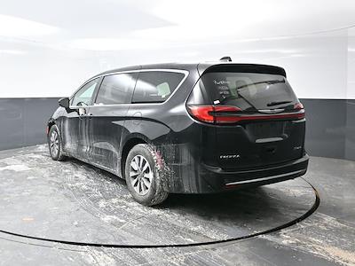 2024 Chrysler Pacifica FWD Minivan for sale #05P2024 - photo 2