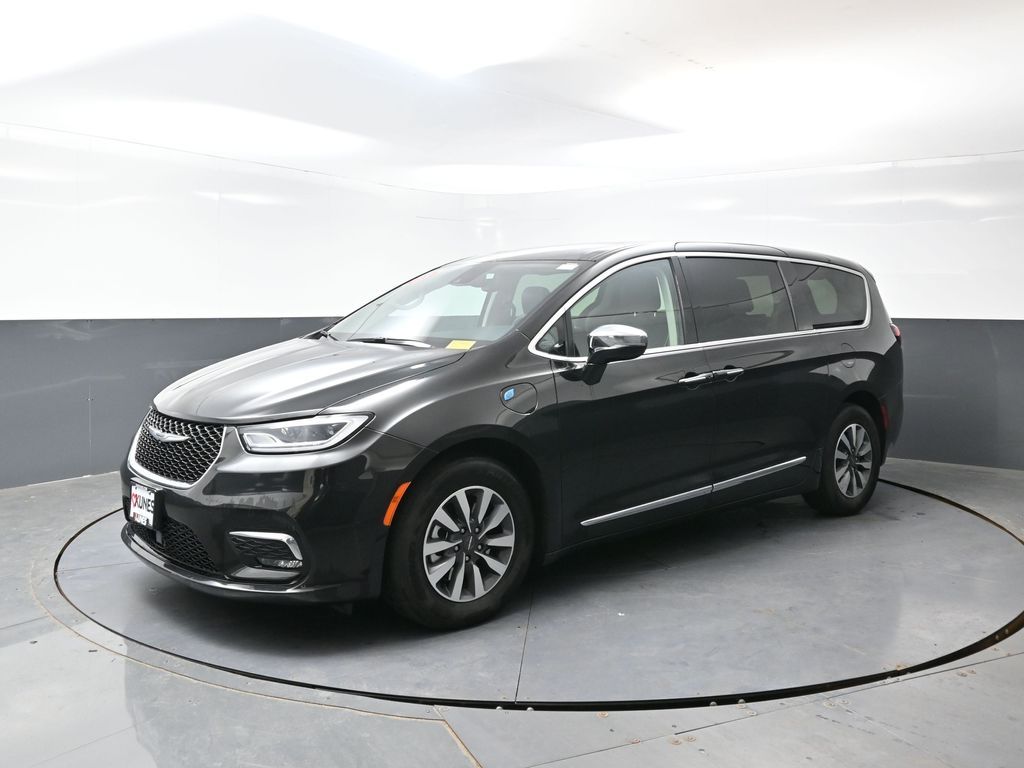Used 2023 Chrysler Pacifica - photo 39