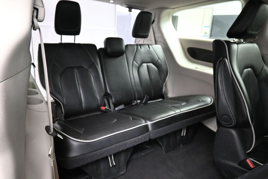Used 2023 Chrysler Pacifica - photo 52