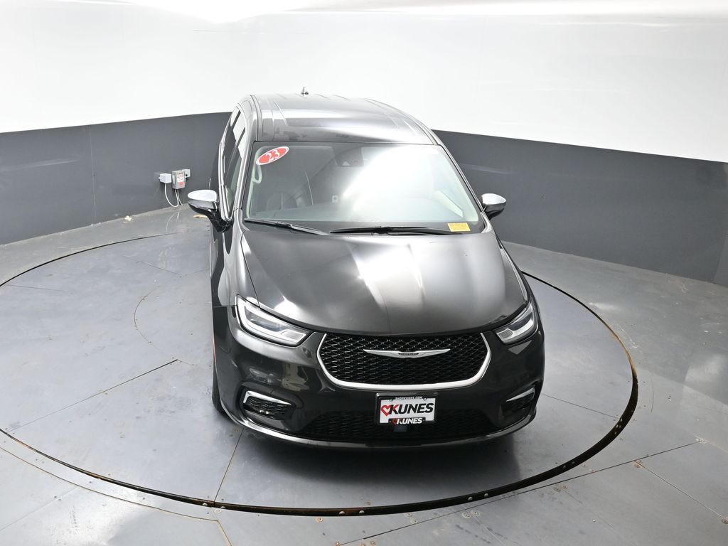 Used 2023 Chrysler Pacifica - photo 13