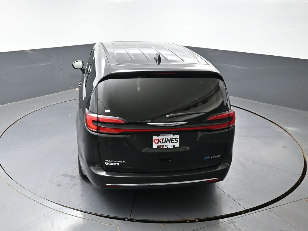 Used 2023 Chrysler Pacifica - photo 17