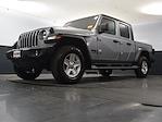 Used 2020 Jeep Gladiator Sport Crew Cab 4x4 Pickup for sale #05T1971A - photo 44