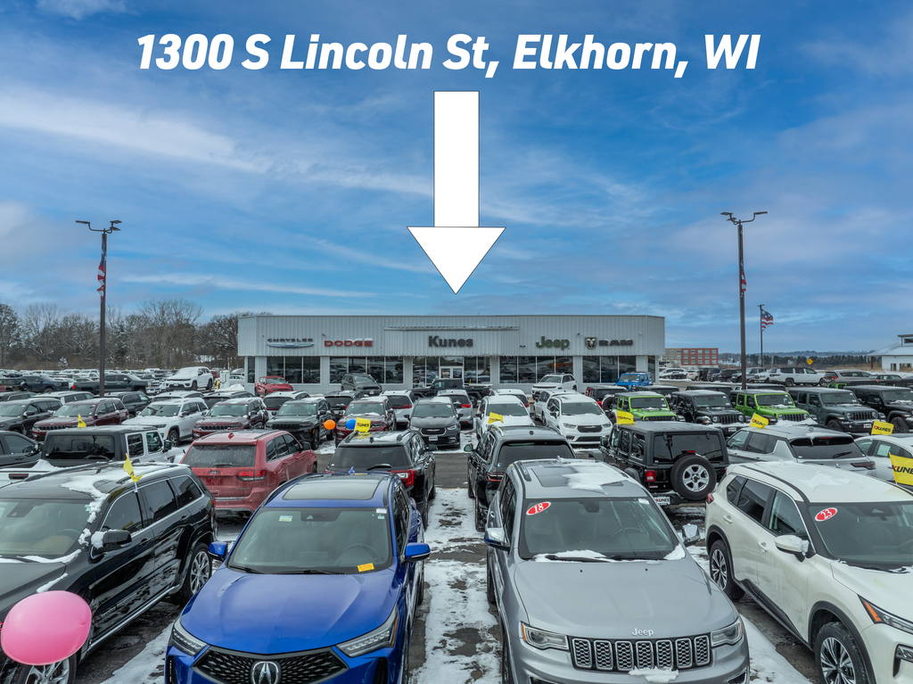 Used 2023 Chrysler Pacifica - photo 11