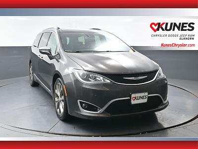 2019 Chrysler Pacifica FWD Minivan for sale #05T2425A - photo 1