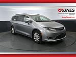 2017 Chrysler Pacifica FWD Minivan for sale #05X1406A - photo 1