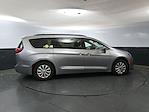 2017 Chrysler Pacifica FWD Minivan for sale #05X1406A - photo 3