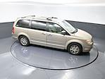 2009 Chrysler Town and Country FWD Minivan for sale #05X1484A - photo 11
