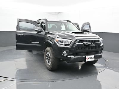 Used 2017 Toyota Tacoma SR5 Double Cab for sale #05X1580 - photo 2