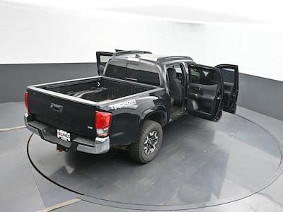 2017 Toyota Tacoma Double Cab 4WD Pickup for sale #05X1580 - photo 2