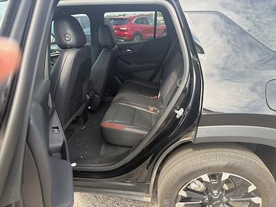 Used 2025 Chevrolet Equinox - photo 1