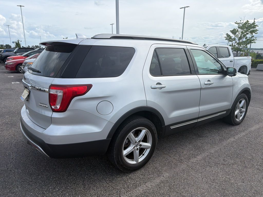 Used 2016 Ford Explorer - photo 10