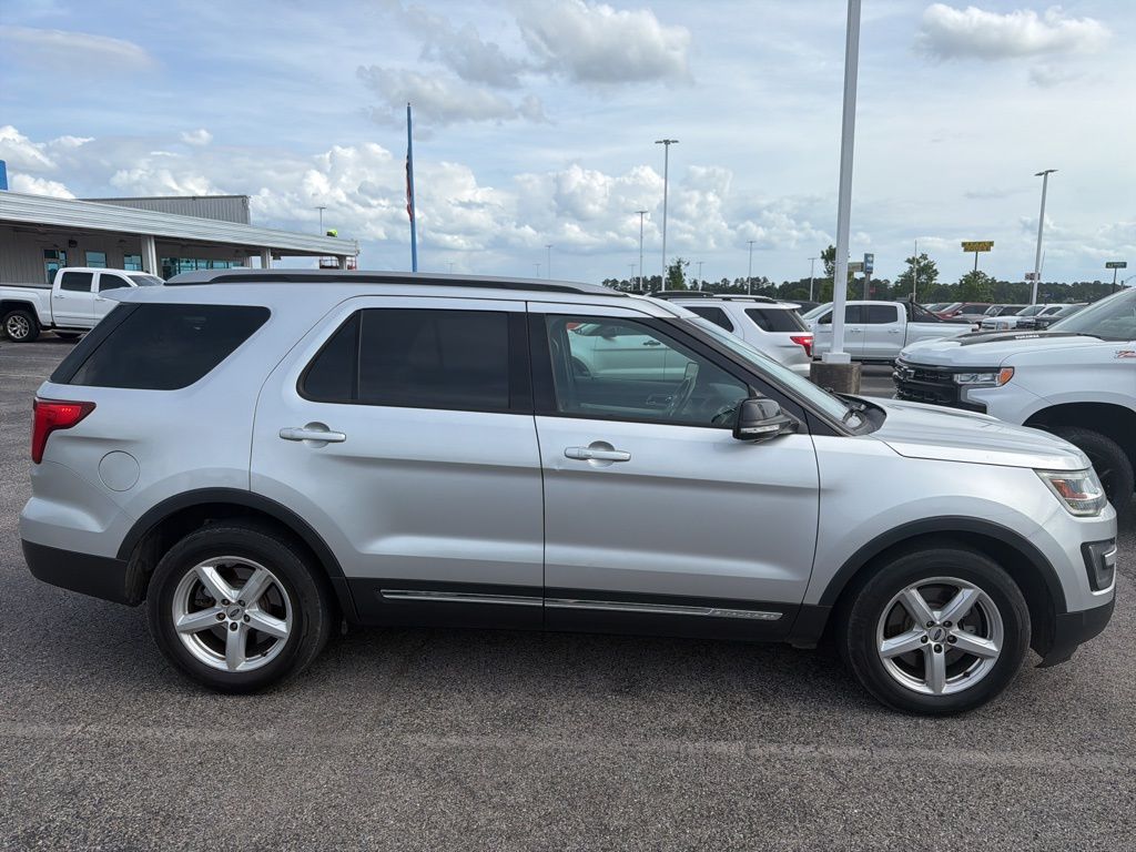 Used 2016 Ford Explorer - photo 11