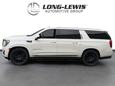 Used 2024 GMC Yukon XL - photo 1