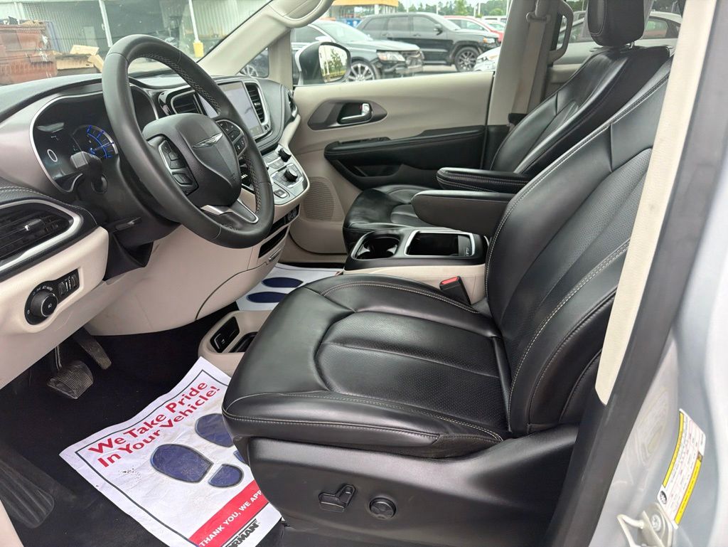 Used 2023 Chrysler Pacifica - photo 13