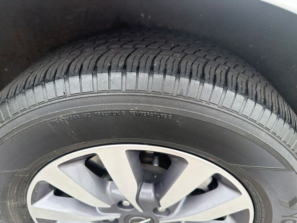 Used 2023 Chrysler Pacifica - photo 5