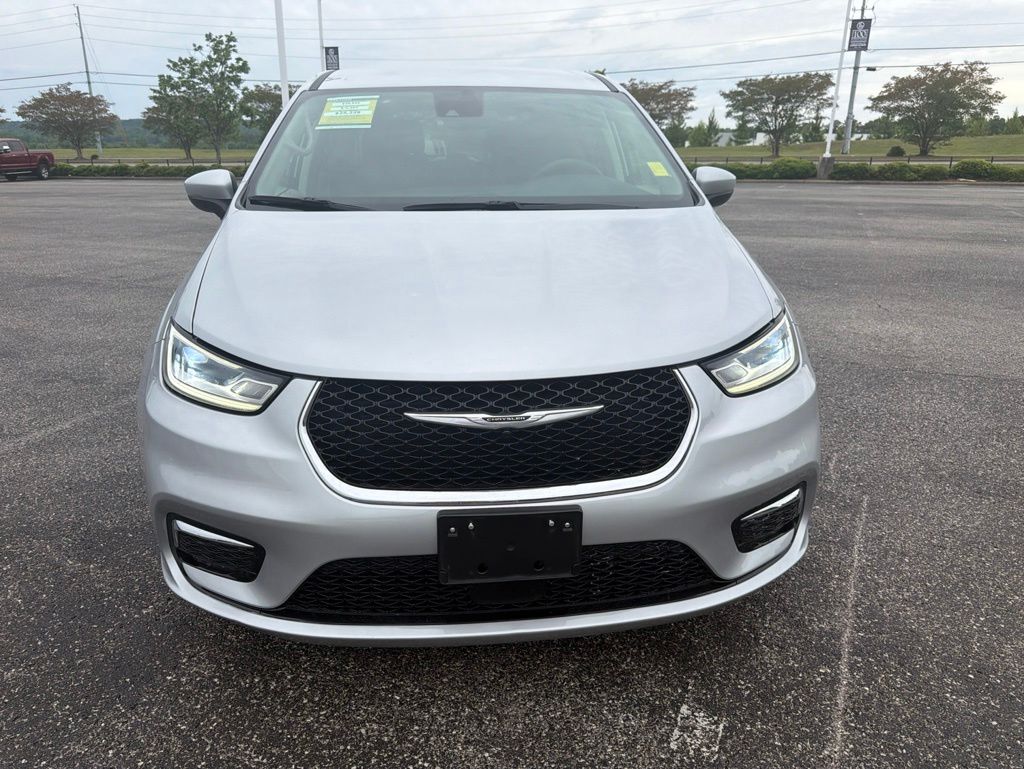 Used 2023 Chrysler Pacifica - photo 11
