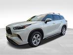 2022 Toyota Highlander FWD SUV for sale #H25EX056A - photo 1