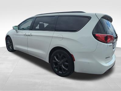 2019 Chrysler Pacifica FWD Minivan for sale #H25EX286A - photo 2