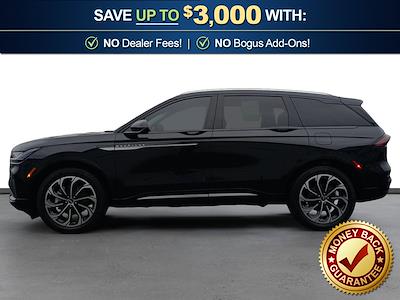 Used 2024 Lincoln Nautilus - photo 1