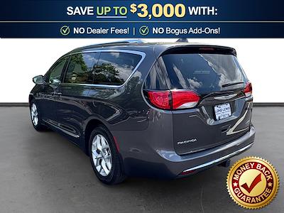 Used 2020 Chrysler Pacifica - photo 2
