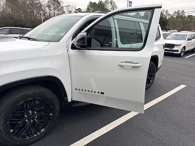 2023 Jeep Wagoneer 4WD SUV for sale #H25NV089A - photo 2
