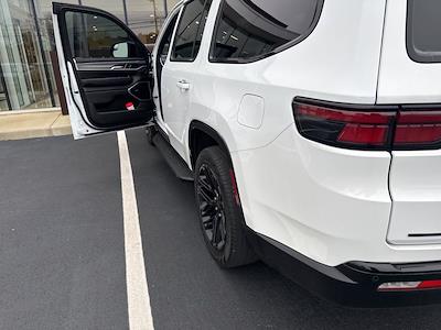 Used 2023 Jeep Wagoneer Series II for sale #H25NV089A - photo 2