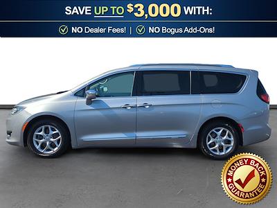 Used 2020 Chrysler Pacifica - photo 1