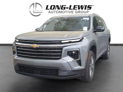 Used 2024 Chevrolet Traverse - photo 1