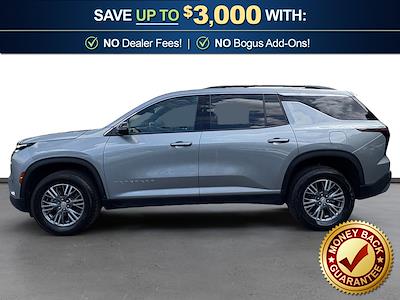 Used 2024 Chevrolet Traverse - photo 1